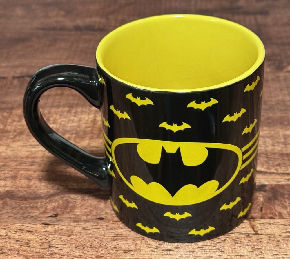 DC Comics, BATMAN Emblem, Coffee Mug/Cup, Black 14oz
